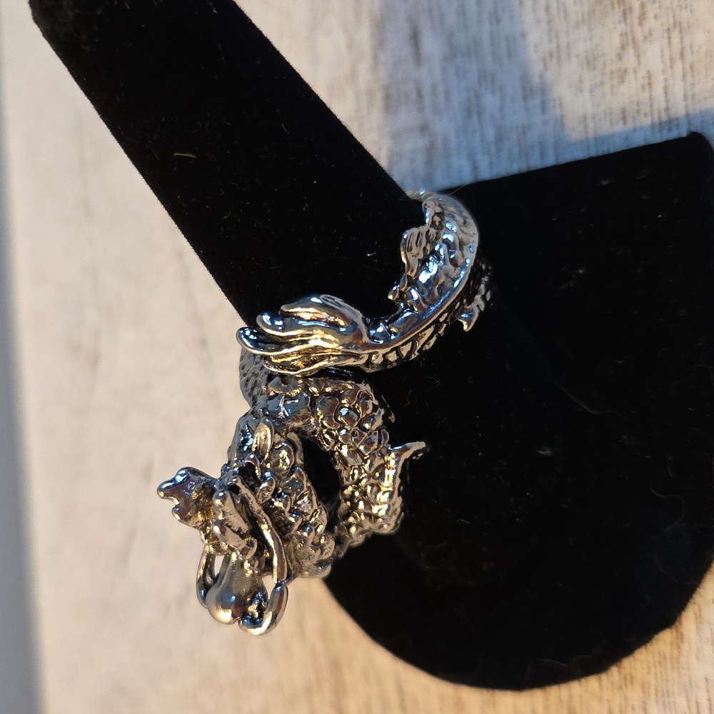 Dragon Ring - Picture 3 of 3